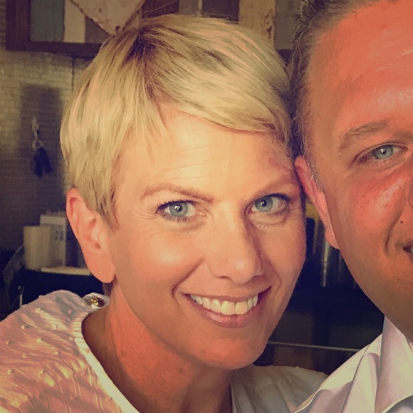 Meet your Posher, Lisa - Picture 2 of 2